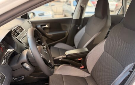 Volkswagen Polo VI (EU Market), 2018 год, 1 100 000 рублей, 13 фотография