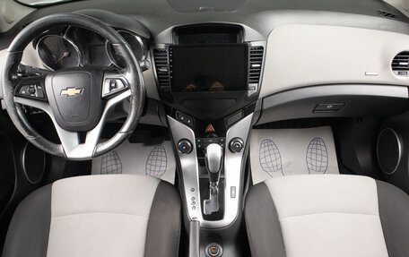 Chevrolet Cruze II, 2012 год, 899 000 рублей, 8 фотография