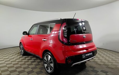 KIA Soul II рестайлинг, 2018 год, 1 750 000 рублей, 8 фотография