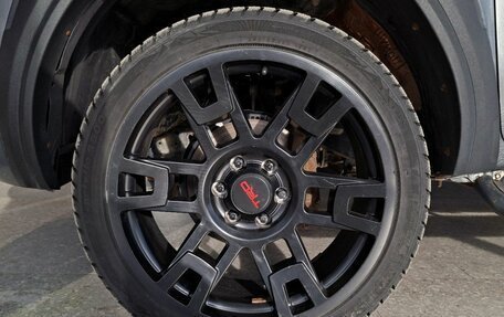 Toyota Hilux VIII, 2017 год, 2 990 000 рублей, 9 фотография