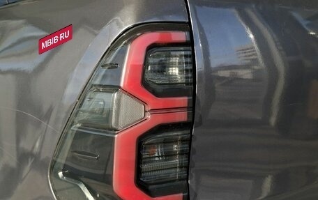 Toyota Hilux VIII, 2017 год, 2 990 000 рублей, 11 фотография