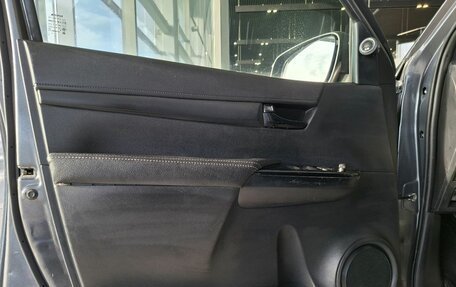 Toyota Hilux VIII, 2017 год, 2 990 000 рублей, 14 фотография