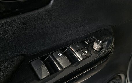 Toyota Hilux VIII, 2017 год, 2 990 000 рублей, 15 фотография