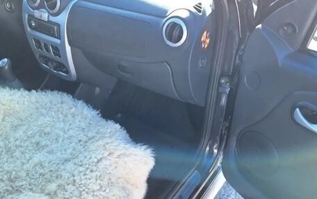 Renault Sandero I, 2012 год, 850 000 рублей, 8 фотография