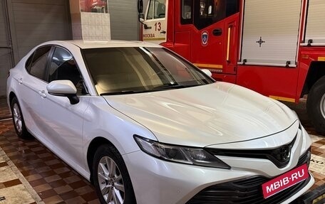 Toyota Camry, 2018 год, 2 550 000 рублей, 1 фотография