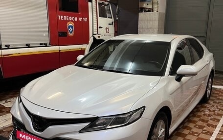 Toyota Camry, 2018 год, 2 550 000 рублей, 6 фотография