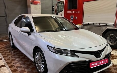 Toyota Camry, 2018 год, 2 550 000 рублей, 13 фотография