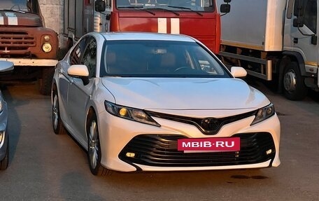 Toyota Camry, 2018 год, 2 550 000 рублей, 22 фотография