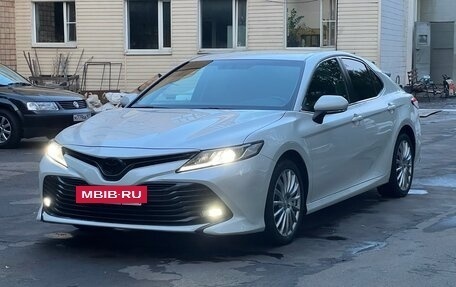 Toyota Camry, 2018 год, 2 550 000 рублей, 20 фотография