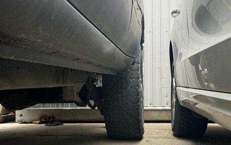 Toyota Land Cruiser 100 рестайлинг 2, 2003 год, 1 050 000 рублей, 4 фотография