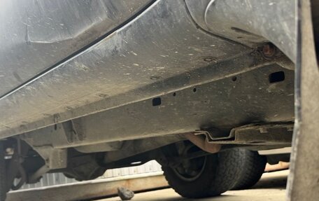 Toyota Land Cruiser 100 рестайлинг 2, 2003 год, 1 050 000 рублей, 11 фотография