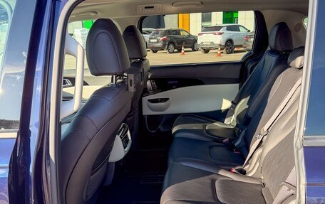 KIA Carnival, 2022 год, 4 500 000 рублей, 11 фотография