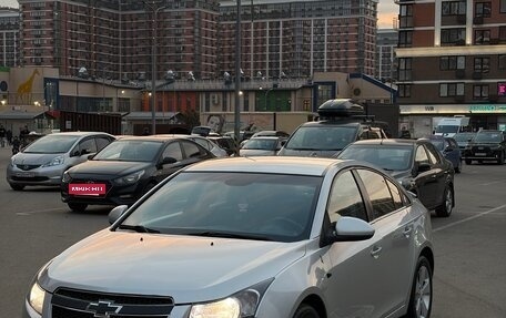 Chevrolet Cruze II, 2011 год, 750 000 рублей, 3 фотография