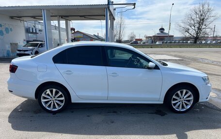 Volkswagen Jetta VI, 2017 год, 1 580 000 рублей, 4 фотография