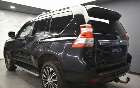 Toyota Land Cruiser Prado 150 рестайлинг 2, 2017 год, 4 679 000 рублей, 5 фотография