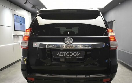 Toyota Land Cruiser Prado 150 рестайлинг 2, 2017 год, 4 679 000 рублей, 7 фотография