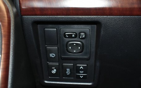 Toyota Land Cruiser Prado 150 рестайлинг 2, 2017 год, 4 679 000 рублей, 19 фотография