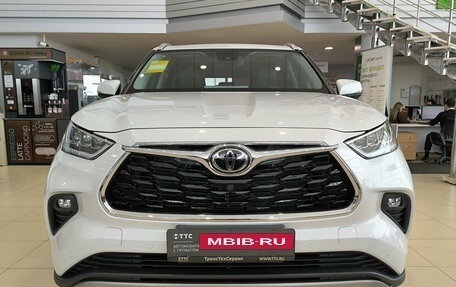 Toyota Highlander, 2026 год, 5 900 000 рублей, 2 фотография