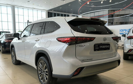 Toyota Highlander, 2026 год, 5 900 000 рублей, 8 фотография