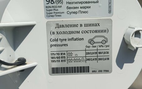 Volkswagen Polo VI (EU Market), 2011 год, 650 000 рублей, 13 фотография