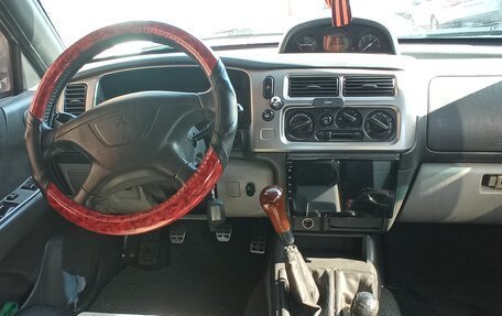 Mitsubishi Pajero Sport II рестайлинг, 2005 год, 1 275 000 рублей, 20 фотография