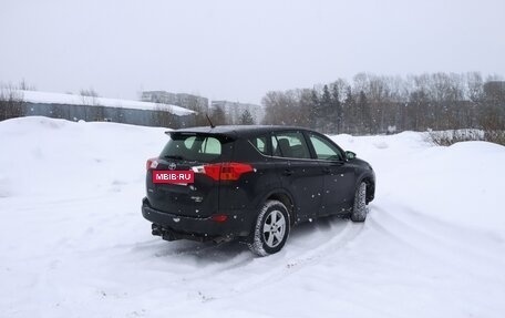 Toyota RAV4, 2015 год, 2 050 000 рублей, 2 фотография