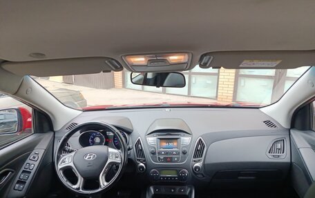 Hyundai ix35 I рестайлинг, 2015 год, 1 499 999 рублей, 25 фотография