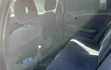 Toyota Avensis III рестайлинг, 2000 год, 365 000 рублей, 4 фотография