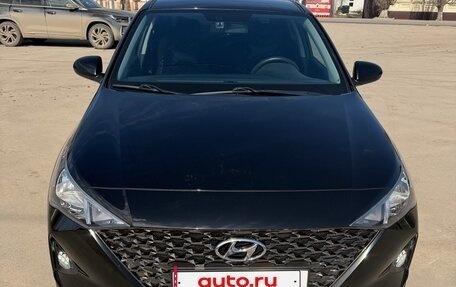 Hyundai Solaris II рестайлинг, 2021 год, 1 550 000 рублей, 3 фотография