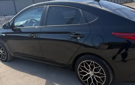 Hyundai Solaris II рестайлинг, 2021 год, 1 550 000 рублей, 11 фотография