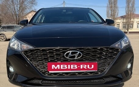 Hyundai Solaris II рестайлинг, 2021 год, 1 550 000 рублей, 5 фотография