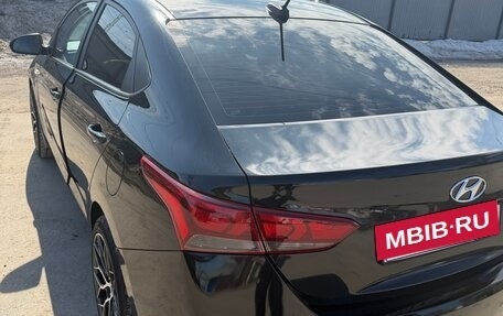 Hyundai Solaris II рестайлинг, 2021 год, 1 550 000 рублей, 30 фотография