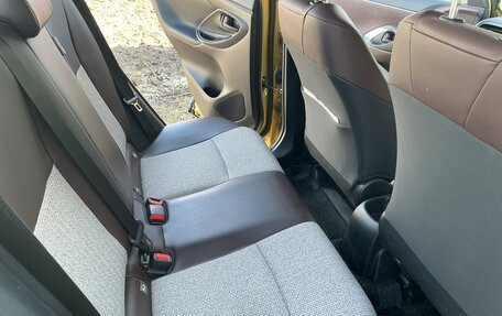 Toyota Yaris Cross, 2020 год, 2 200 000 рублей, 14 фотография