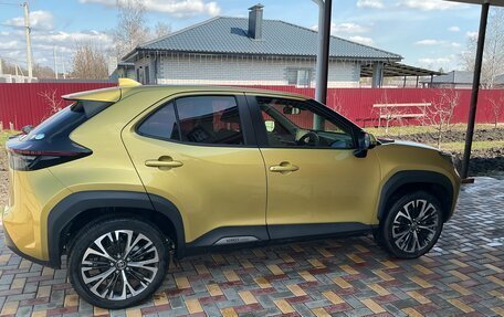 Toyota Yaris Cross, 2020 год, 2 200 000 рублей, 5 фотография