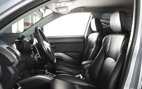 Mitsubishi Outlander III рестайлинг 3, 2008 год, 1 100 000 рублей, 9 фотография