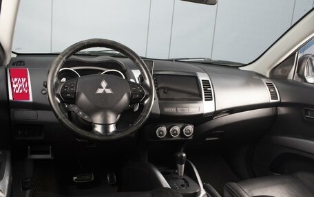 Mitsubishi Outlander III рестайлинг 3, 2008 год, 1 100 000 рублей, 5 фотография