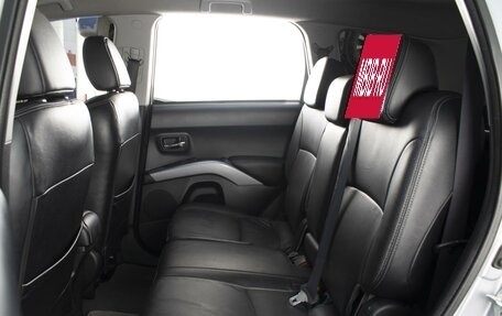 Mitsubishi Outlander III рестайлинг 3, 2008 год, 1 100 000 рублей, 8 фотография