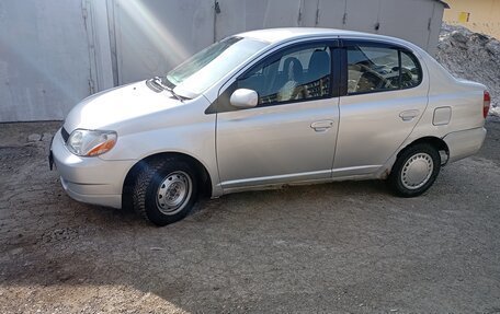 Toyota Platz, 2000 год, 280 000 рублей, 1 фотография