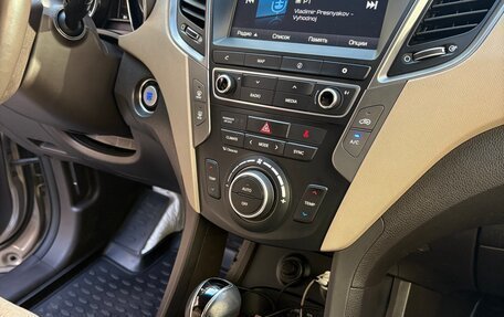 Hyundai Santa Fe III рестайлинг, 2015 год, 2 599 000 рублей, 8 фотография