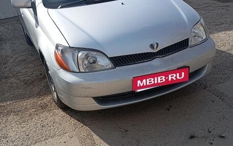 Toyota Platz, 2000 год, 280 000 рублей, 3 фотография