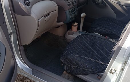 Toyota Platz, 2000 год, 280 000 рублей, 12 фотография