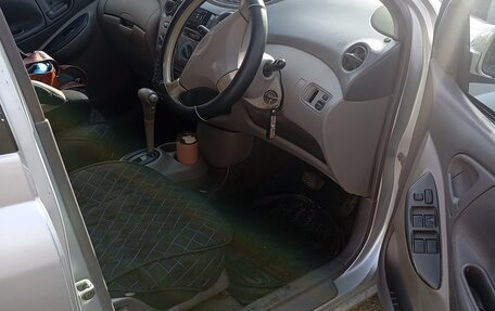 Toyota Platz, 2000 год, 280 000 рублей, 9 фотография