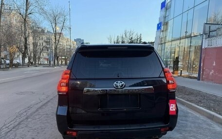 Toyota Land Cruiser Prado 150 рестайлинг 2, 2020 год, 5 850 000 рублей, 2 фотография