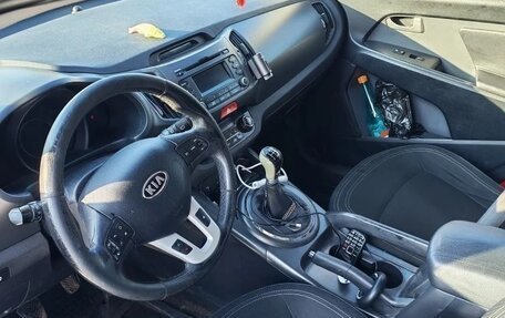 KIA Sportage III, 2010 год, 800 000 рублей, 10 фотография