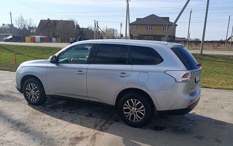 Mitsubishi Outlander III рестайлинг 3, 2012 год, 1 150 000 рублей, 3 фотография