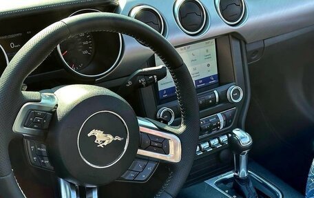 Ford Mustang VI рестайлинг, 2020 год, 3 600 000 рублей, 6 фотография