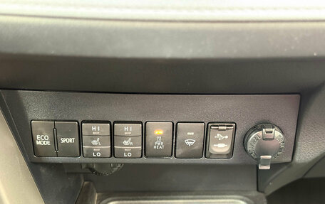 Toyota RAV4, 2014 год, 1 935 000 рублей, 9 фотография