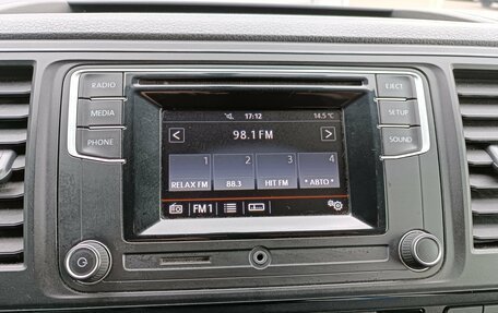 Volkswagen Caravelle T6 рестайлинг, 2015 год, 2 890 000 рублей, 18 фотография