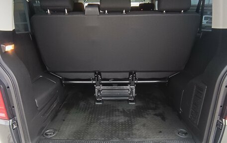 Volkswagen Caravelle T6 рестайлинг, 2015 год, 2 890 000 рублей, 22 фотография