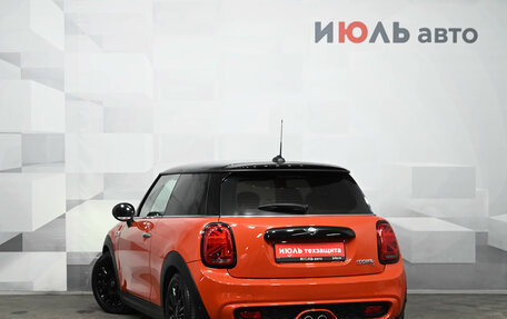 MINI Hatch, 2018 год, 2 850 000 рублей, 4 фотография